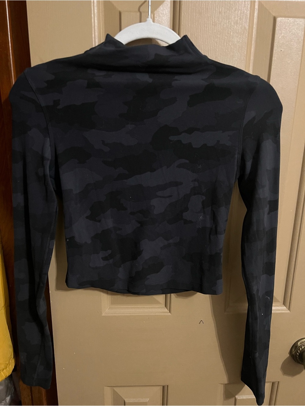 Women's Black Lululemon Camo Long-Sleeve Mock Neck Top
